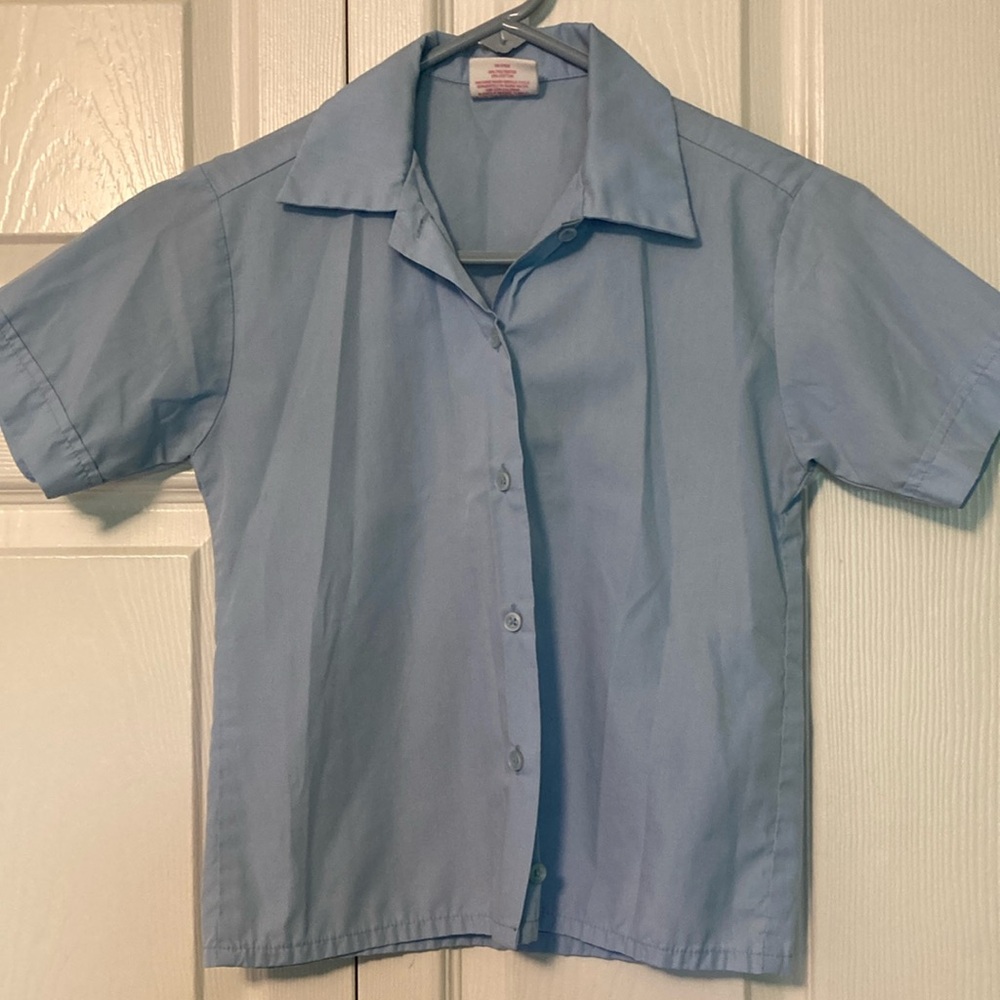 Flynn O’Hara Uniforms Girls size S 7-8 light blue short sleeve blouse
